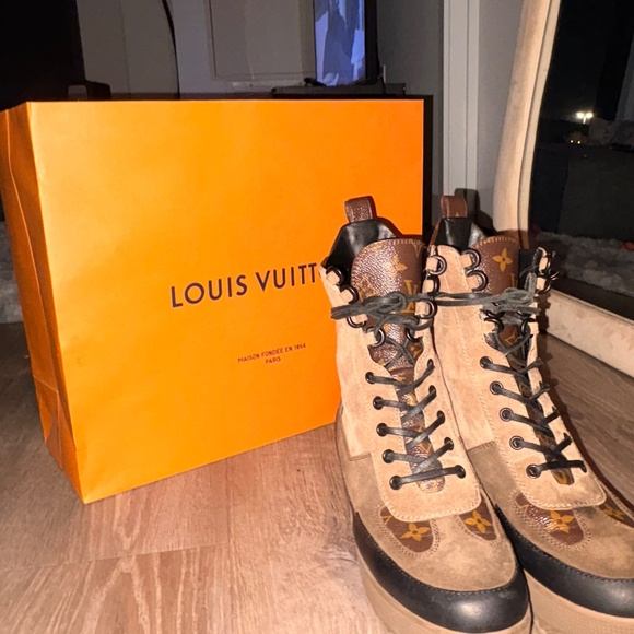 Louis Vuitton Desert Boot - Picture 2 of 4